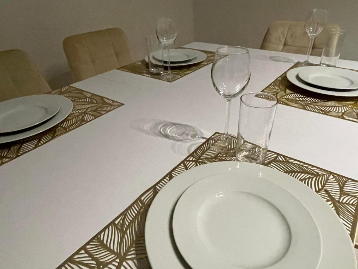Urbansuites - Modern & Zentral In Der City - Dein Zuhause In Στουτγκάρδη Εξωτερικό φωτογραφία